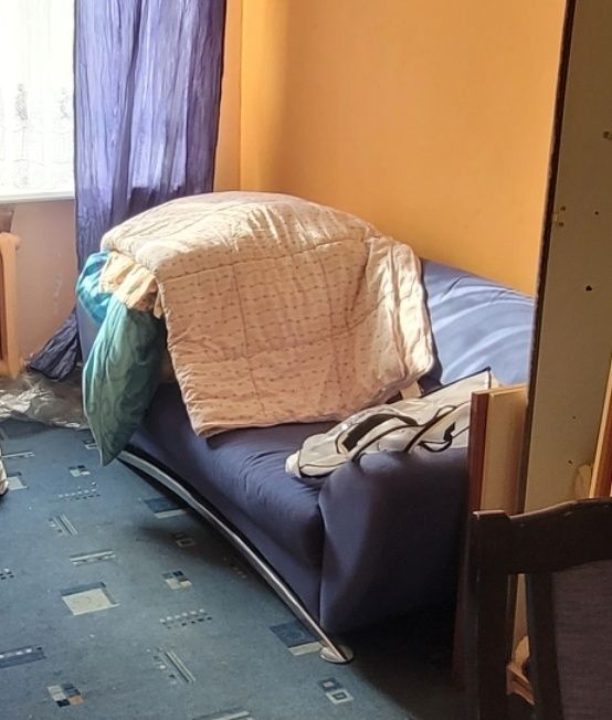 Sofa, kanapa za darmo kołdry