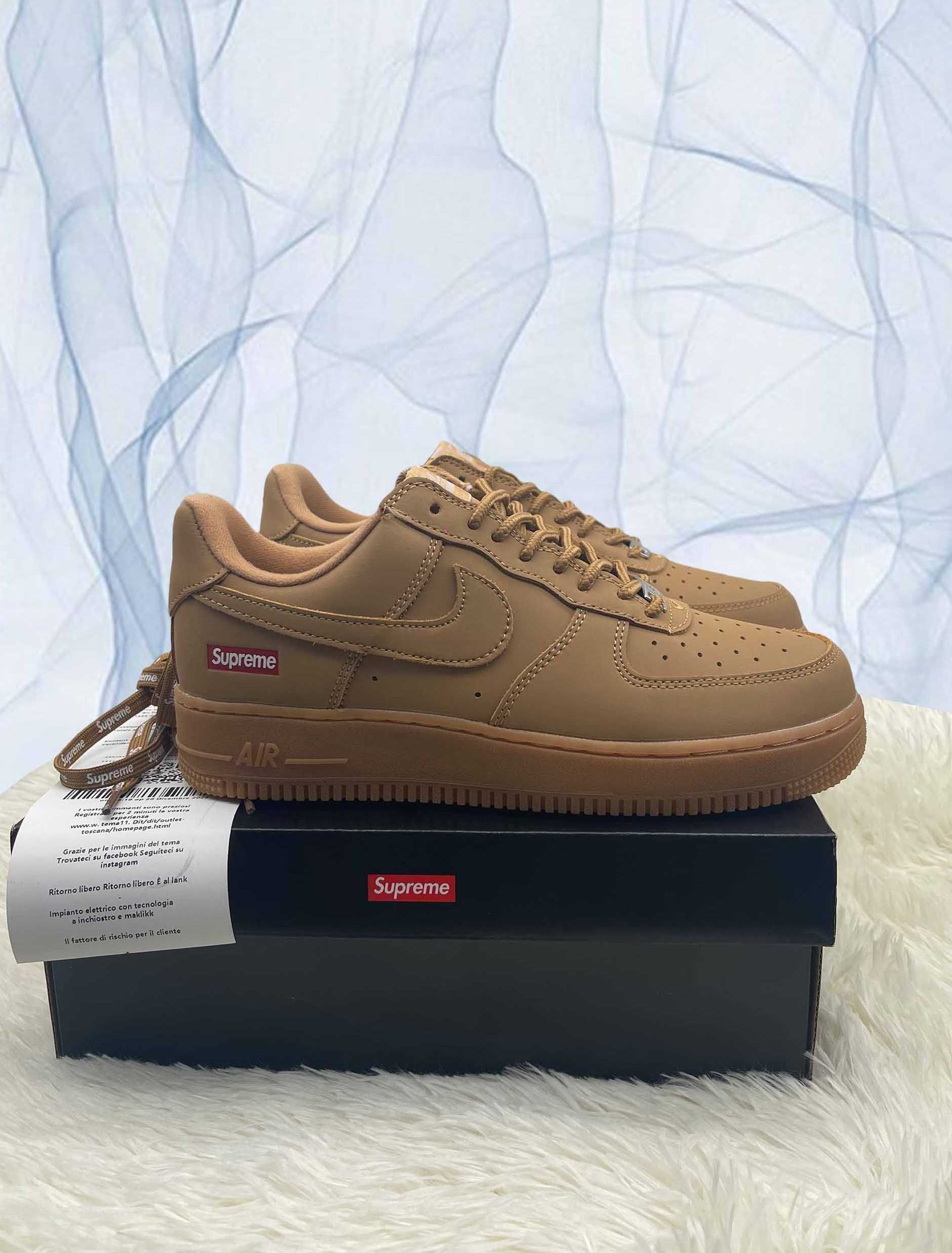Nike Air Force 1 Low SP Supreme Wheat 42 EU / 8,5US / 26,5 CM