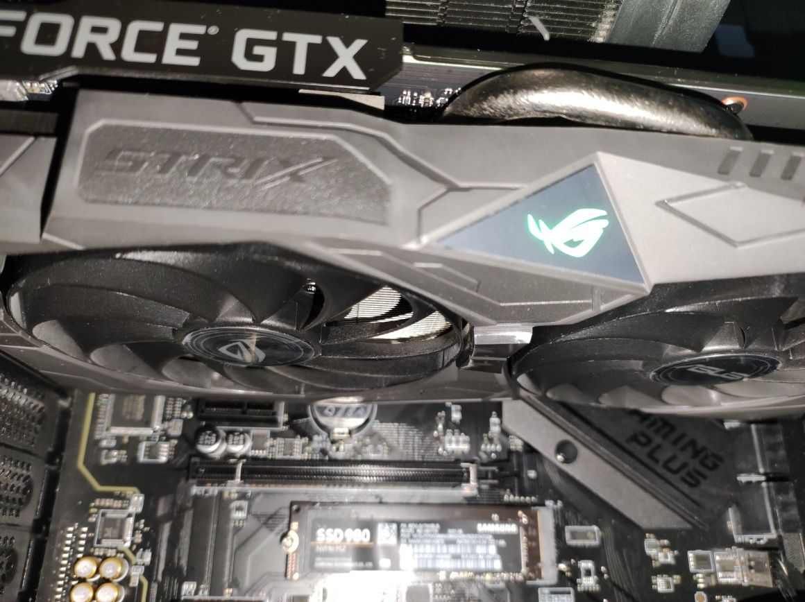 GTX 1650 super Asus Strix