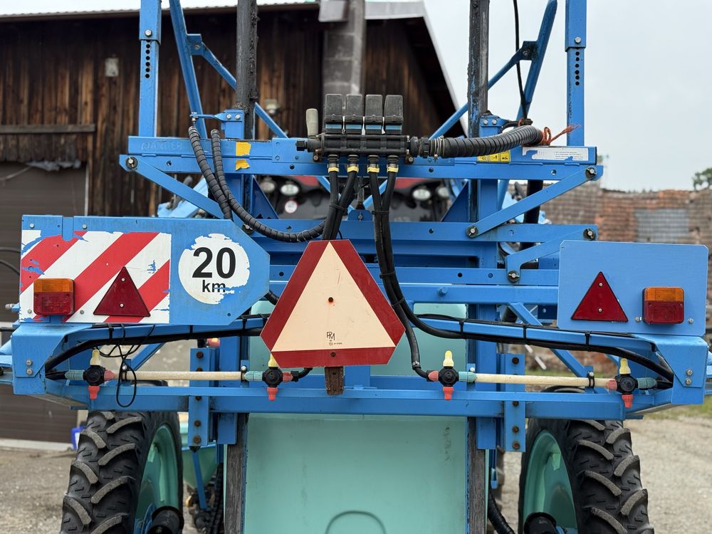 Berthoud Primer 2000Litrów 18m Opryskiwacz tecnoma Ciągany amazone