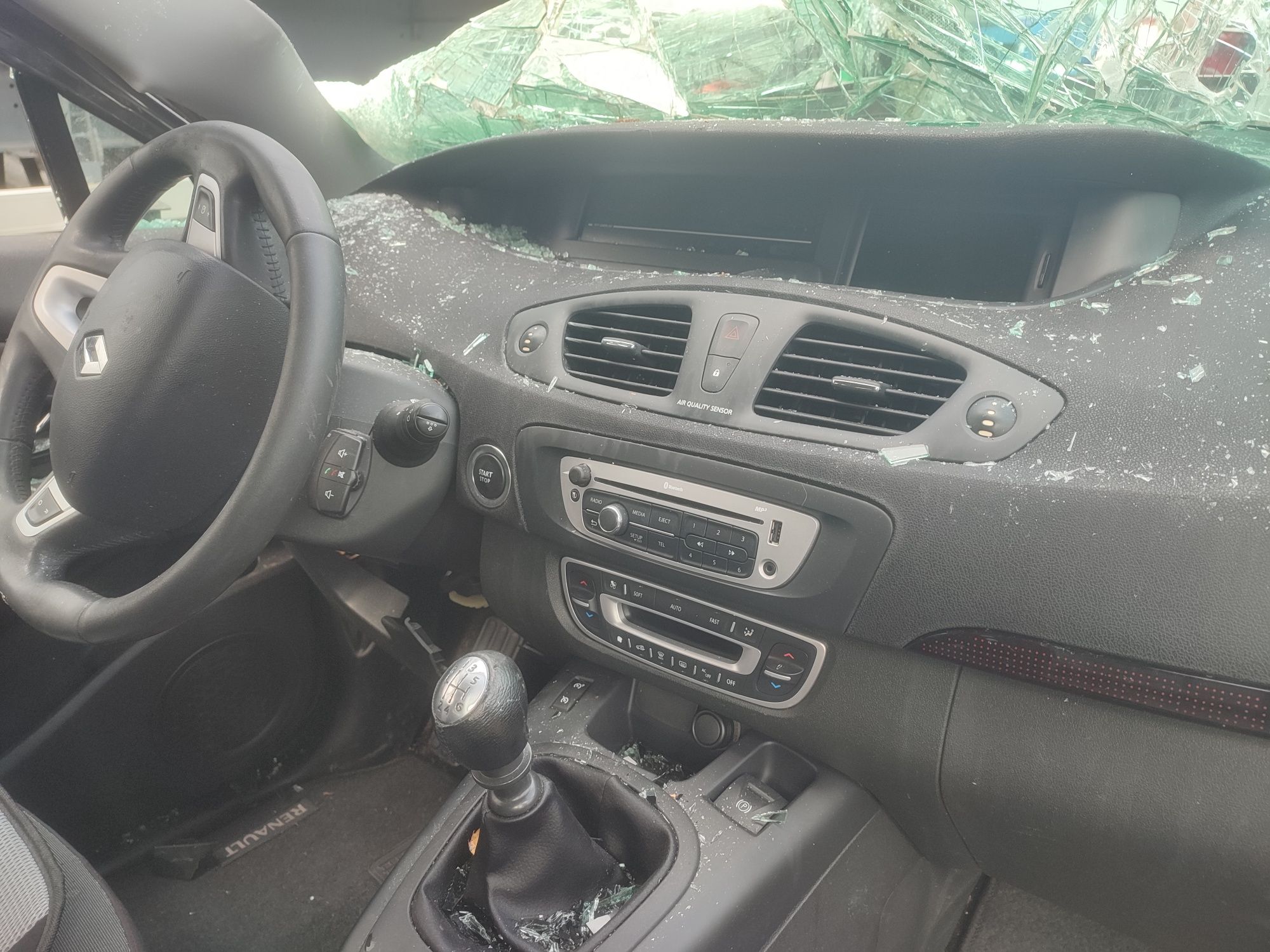 Renault Grand Scenic 2012 рестайл після ДТП