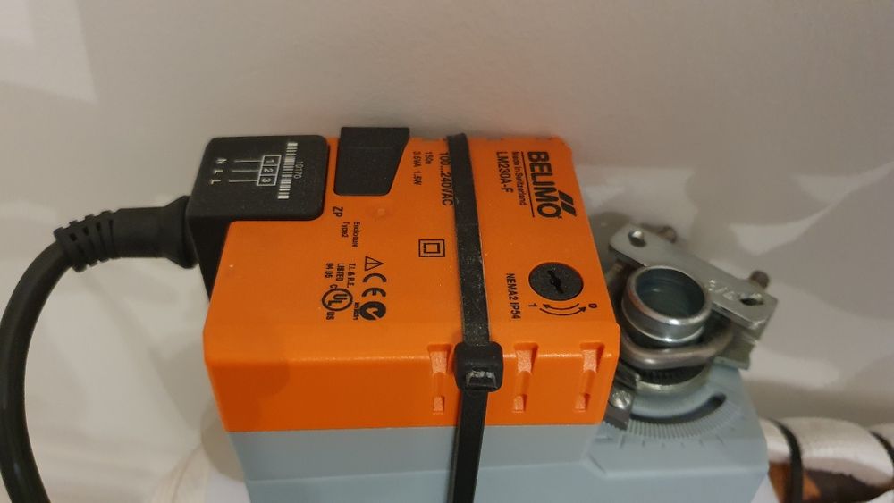 Zawór elektrozawór freonowy trójdrożny z siłownikiem