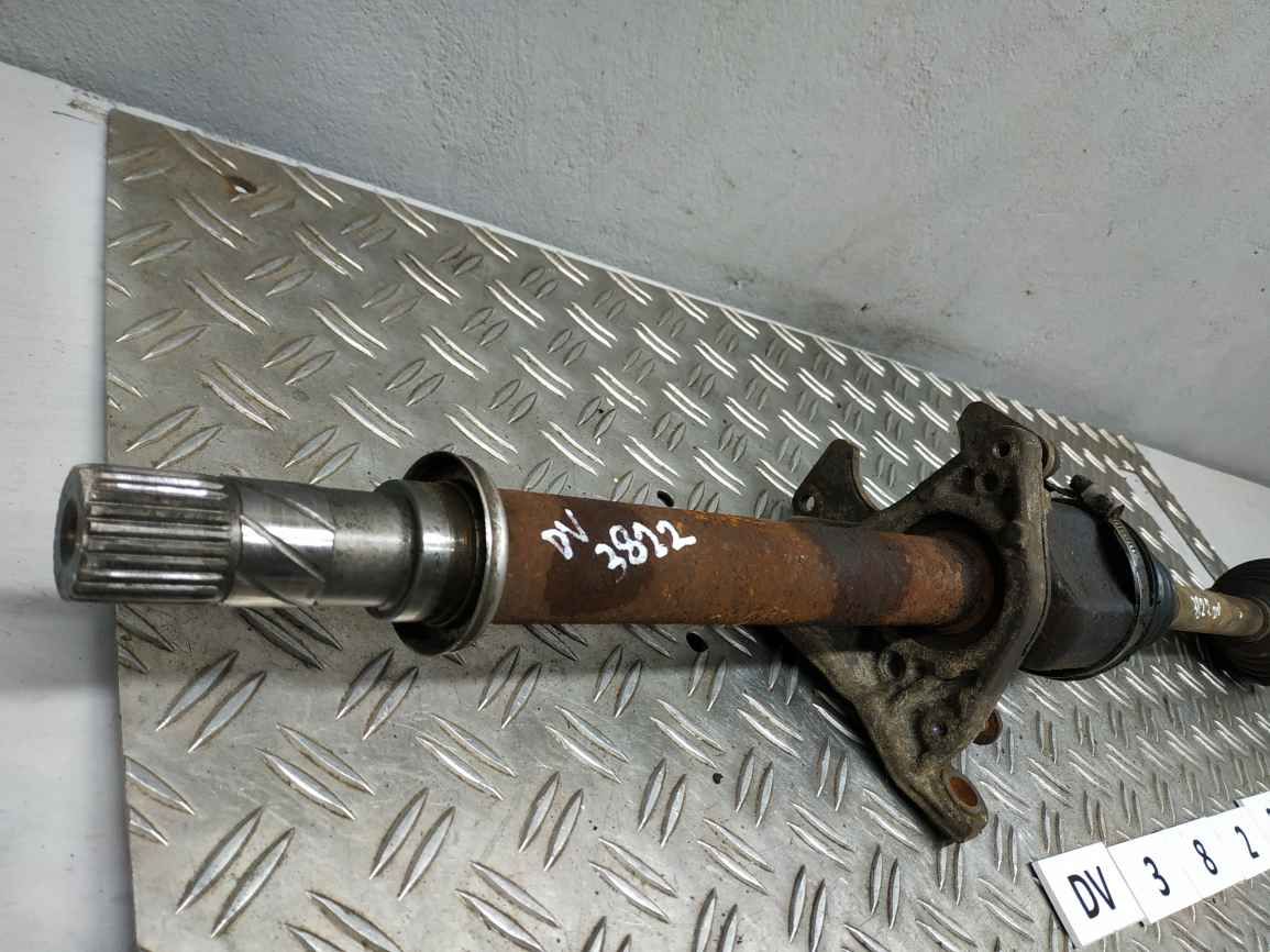 Renault (RVI) Megane 03-09 привід піввісь перед R DV3822