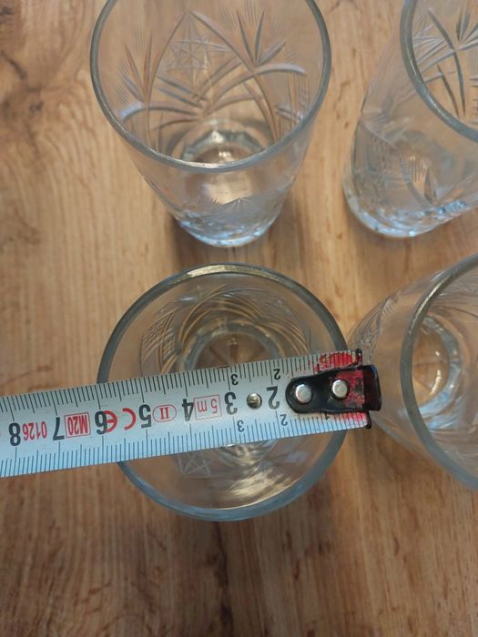 Kryształowe kieliszki do szampana oraz literatki / szklanki