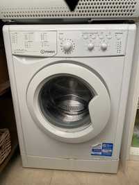 Máquina lavar roupa Indesit 7kg classe A++