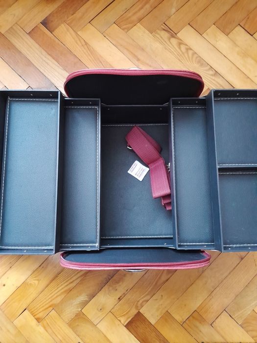 Косметичка-кейс професійна