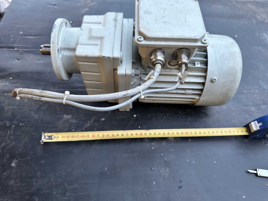 Motoreduktor, silnik sew 0,75 kw 192 obr.
