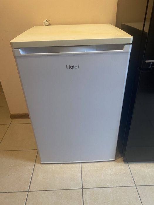 Mała lodówka używana