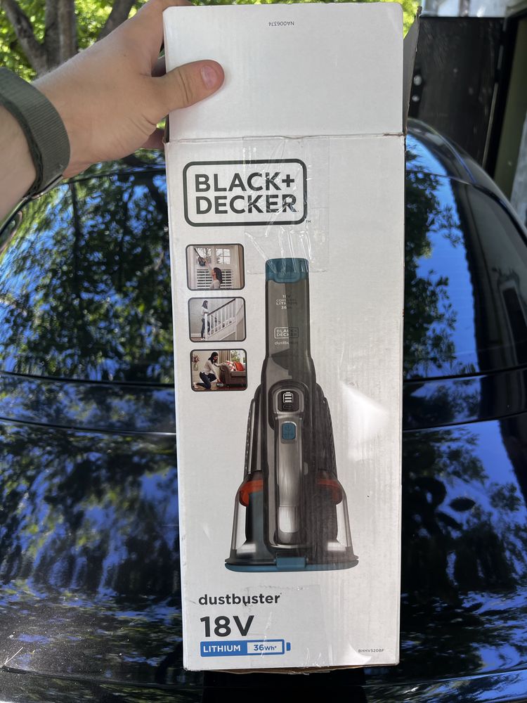 Автомобилный пылесос Black&Decker