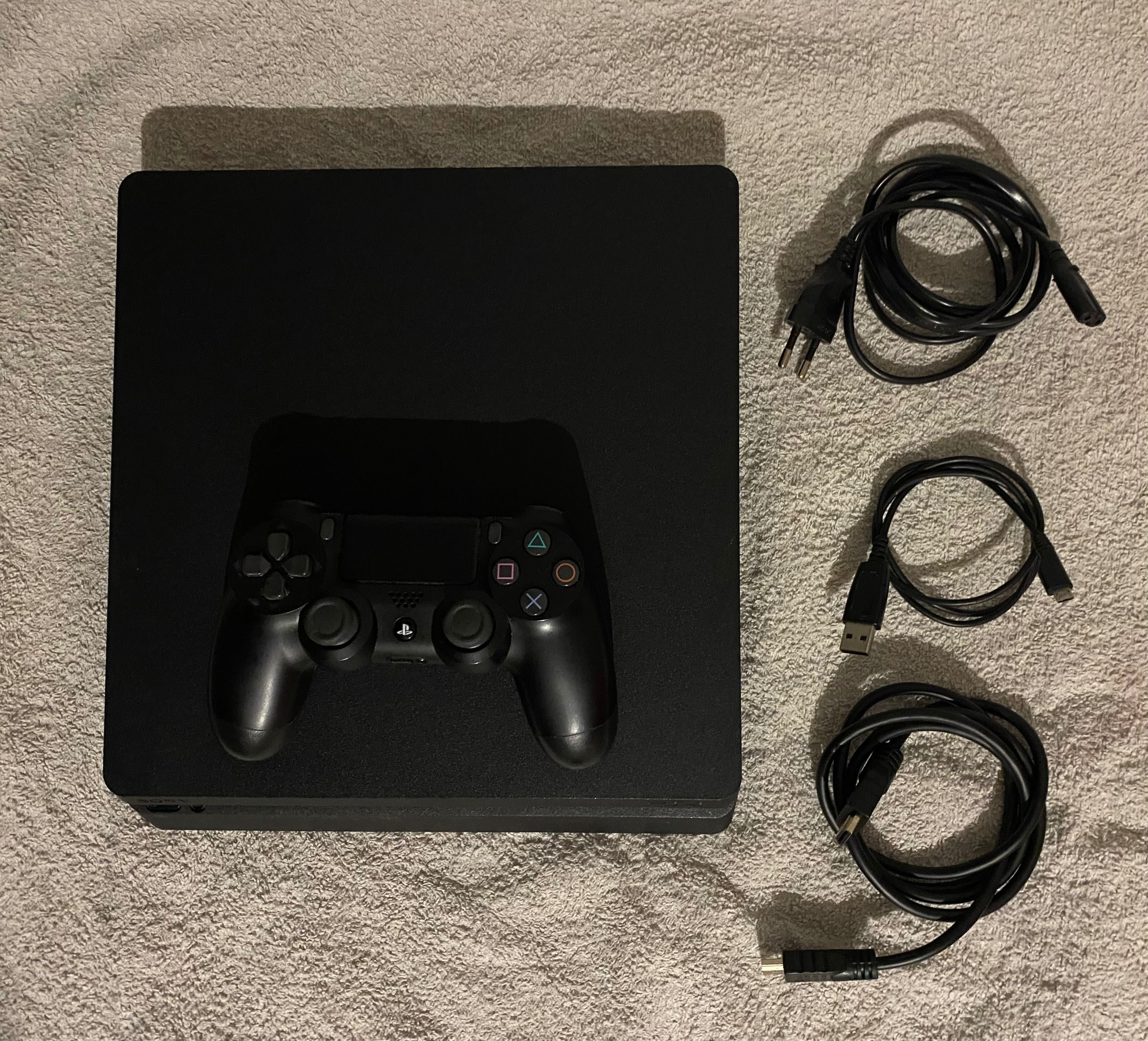 PS4 Slim 500GB + GTA V Premium Edition (bom estado)