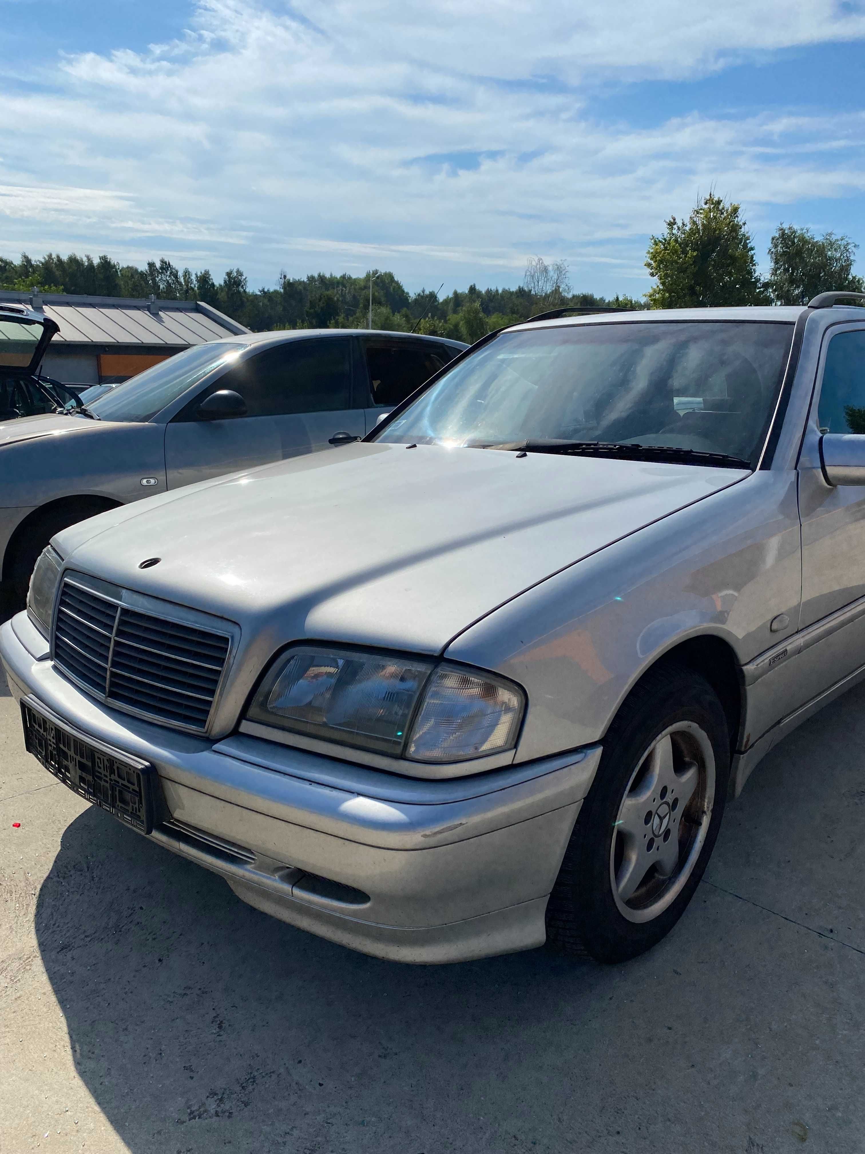 Na Części Mercedes W202 C-Klasa 2.2 CDI OM611