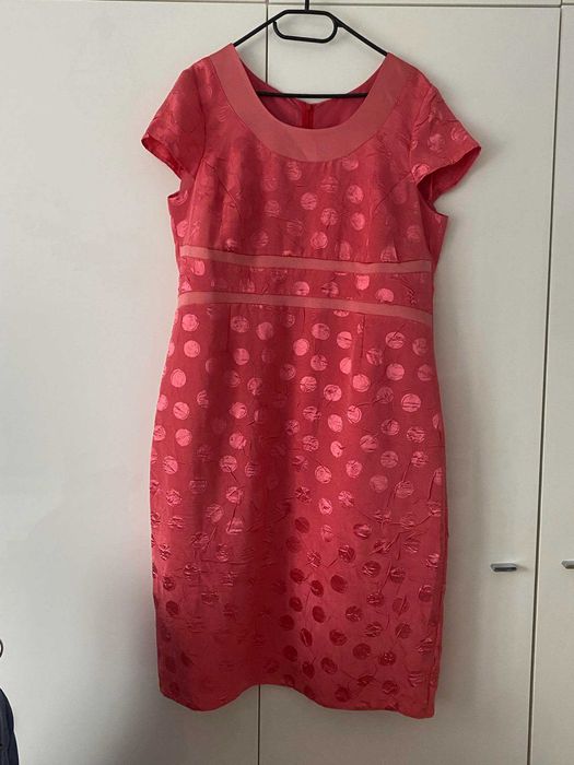 Malinowa różowa sukienka wizytowa biuro, okazje, wesele, rozm. 48/4XL