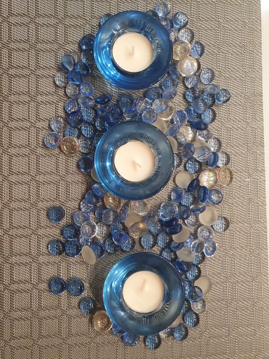 Świeczniki 3szt. IKEA i szklane drażetki niebieskie