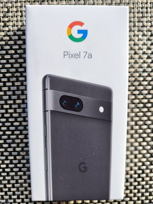 Google Pixel 7a smartfon