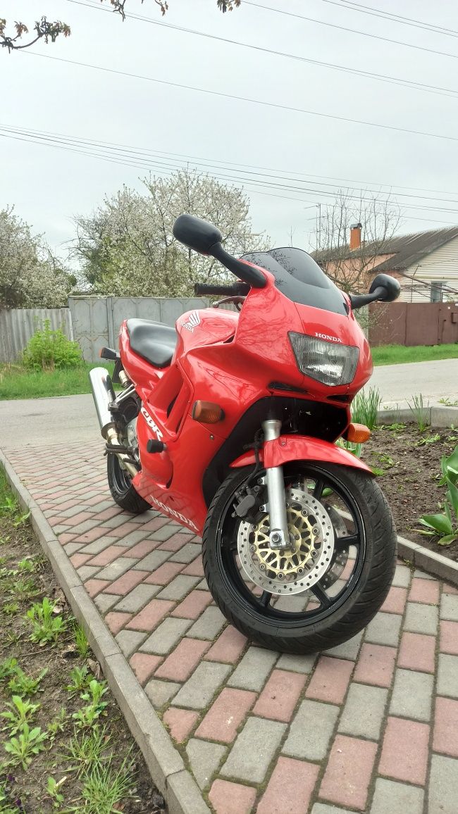 Спортбайк Honda cbr600 f3