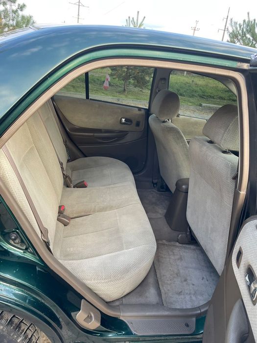 Автомобіль мазда