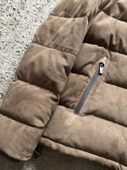 Casaco Camurça e Penas