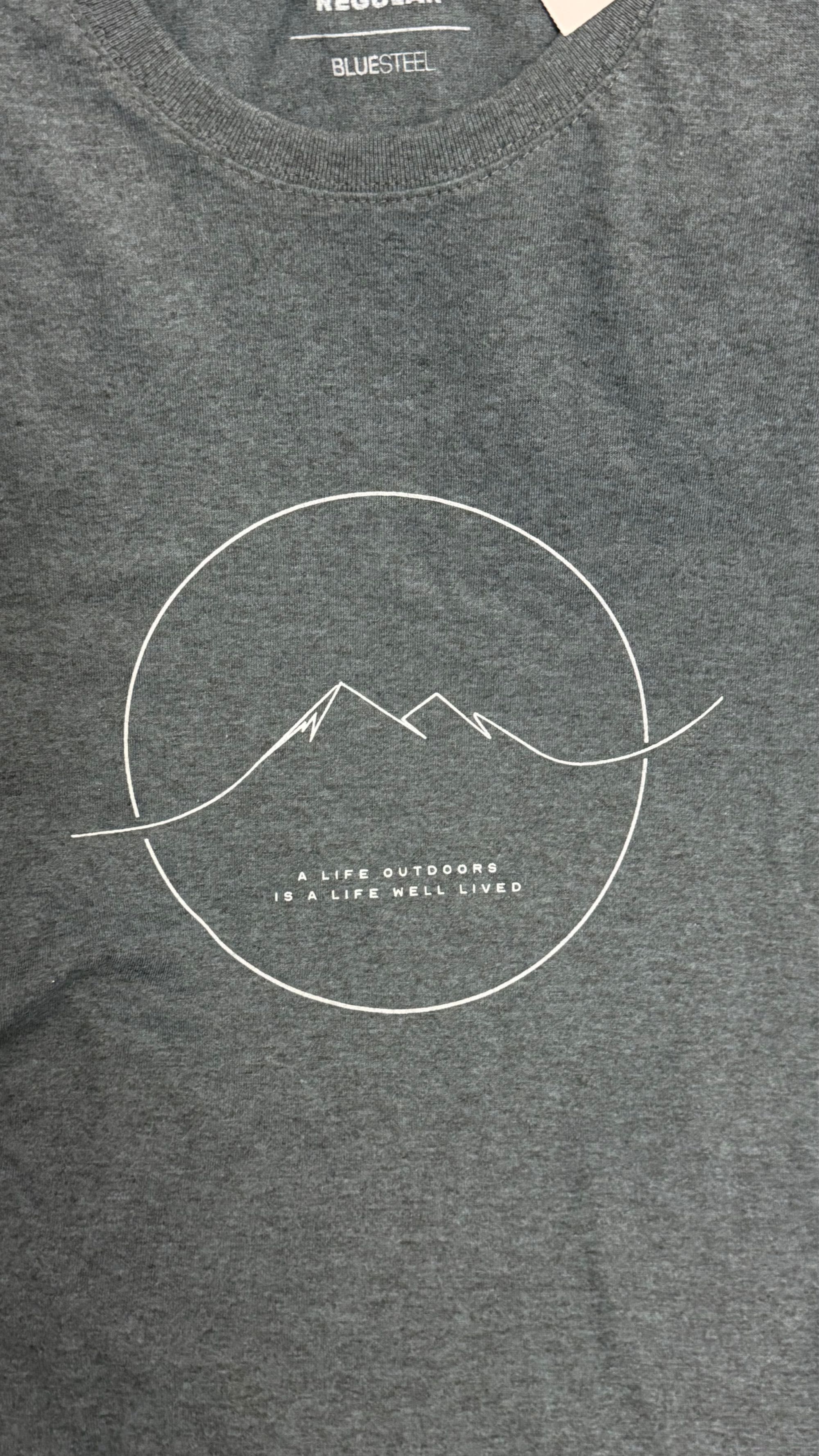 Tshirt nova com etiqueta