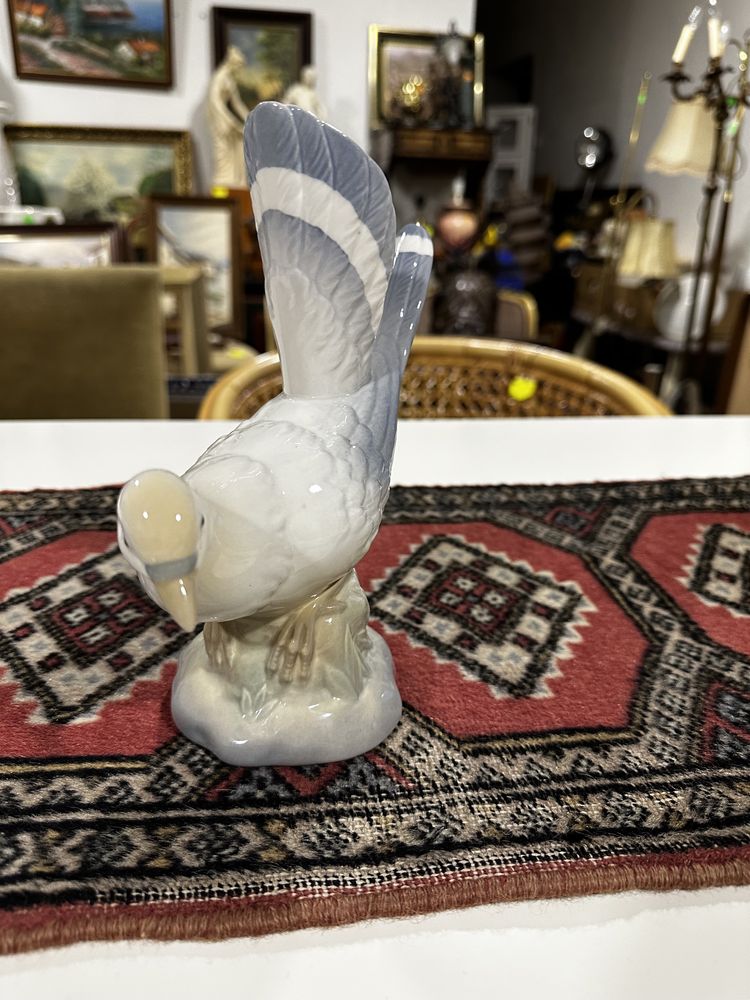 Figurka porcelanowa Hiszpania Valencia gołąb ptak duży dekoracja 203