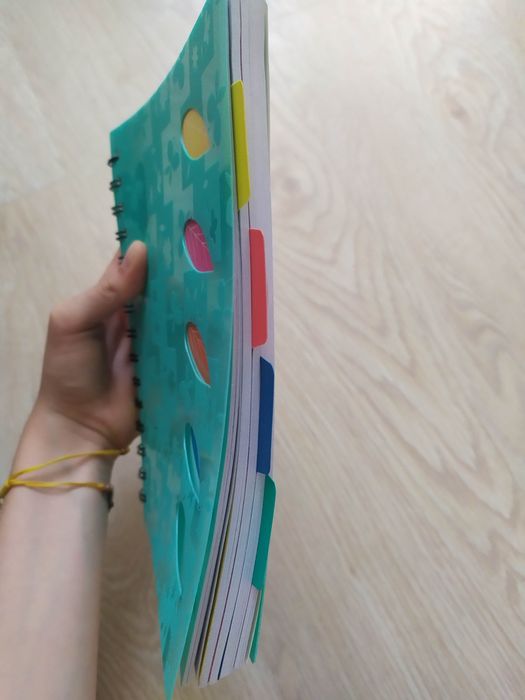 Блокнот с разделителями