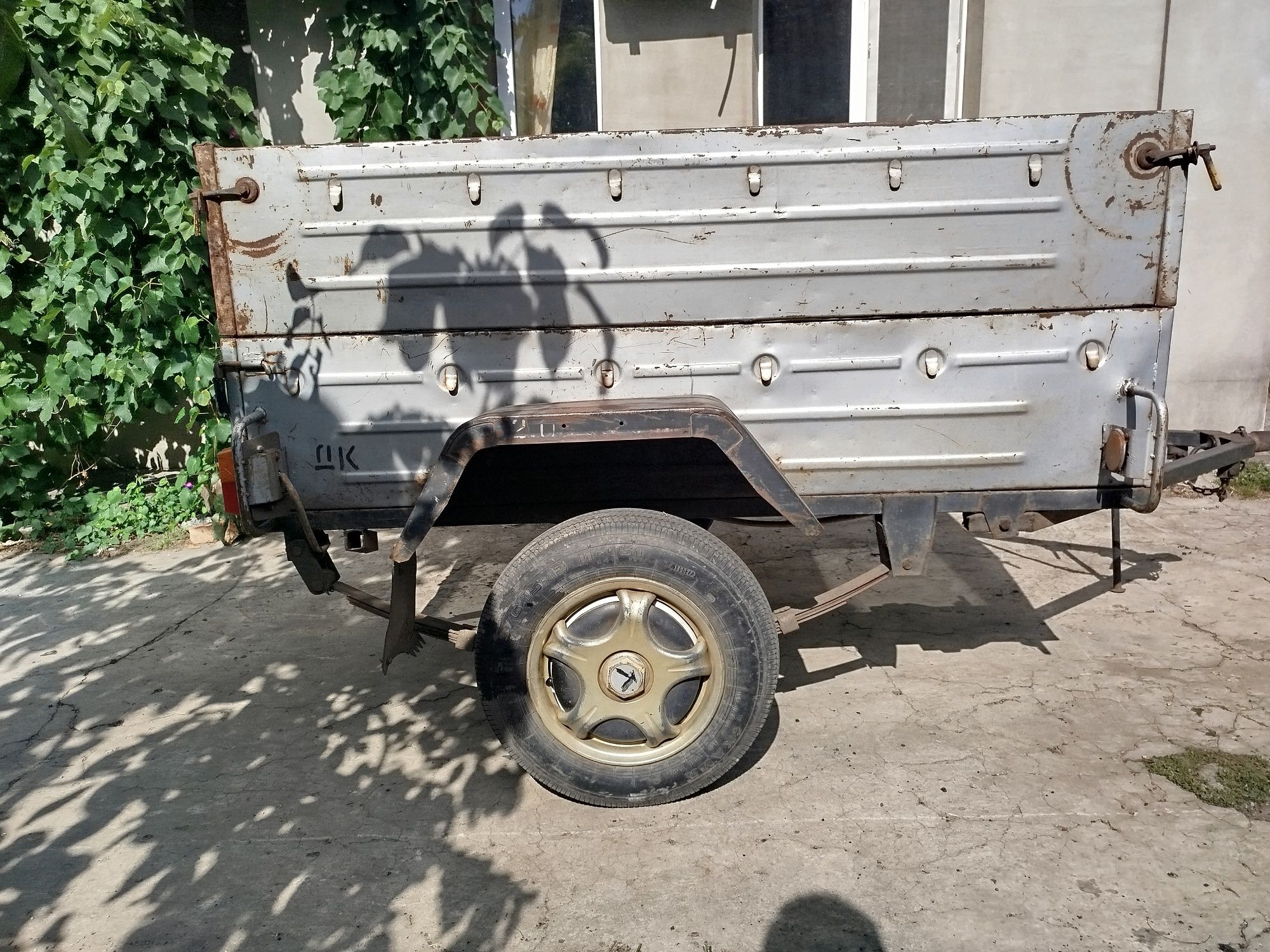 Прицеп з удленьоним бортом