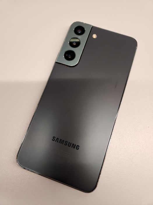 Samsung Galaxy S22 8/128 GB (SM-S901B/DS)