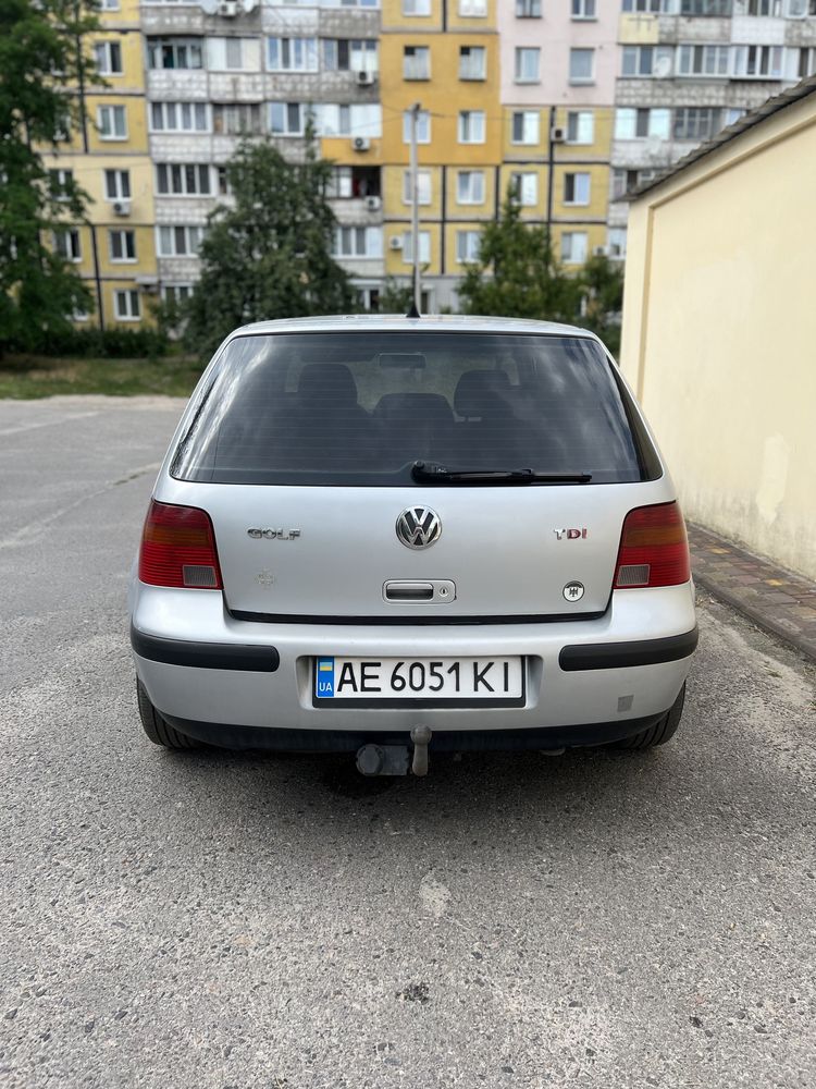 Продам Volkswagen Golf 4