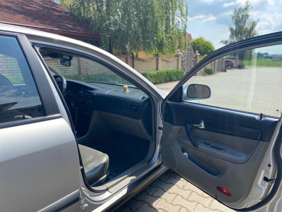 Продам автомобіль Chevrolet Evanda