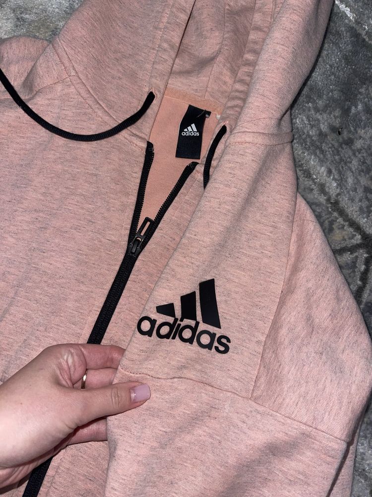 Жіноча кофта adidas