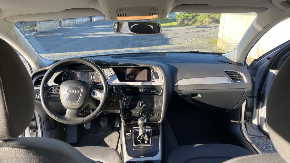 AUDI A4 Avant B8 2.0TDI