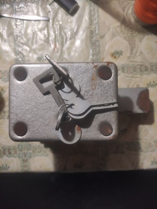 Продам замок для гаража СССР