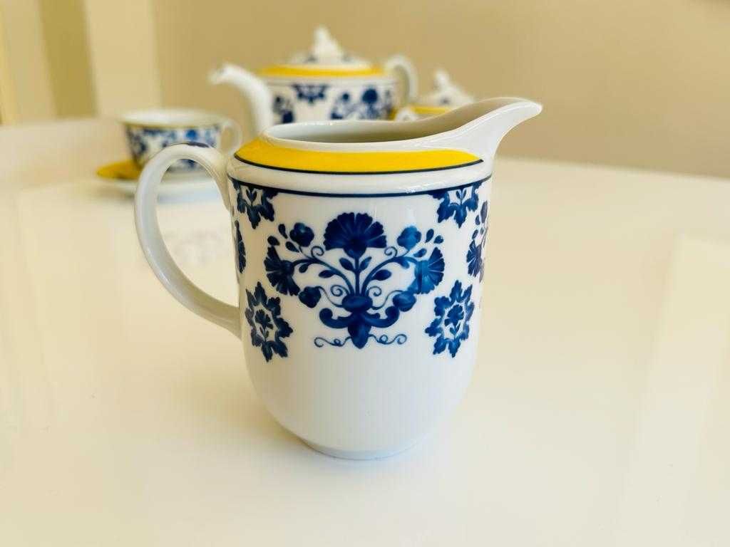 Serviço de chá Vista Alegre, coleção Castelo Branco
