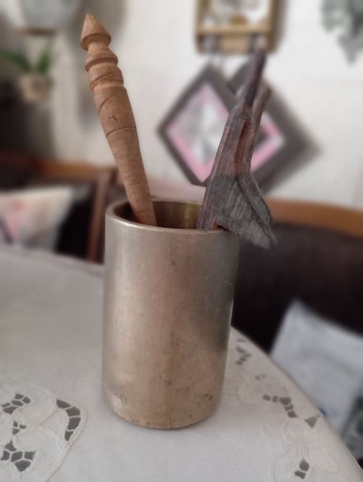 Латунь ( ступка , ваза, циліндр)