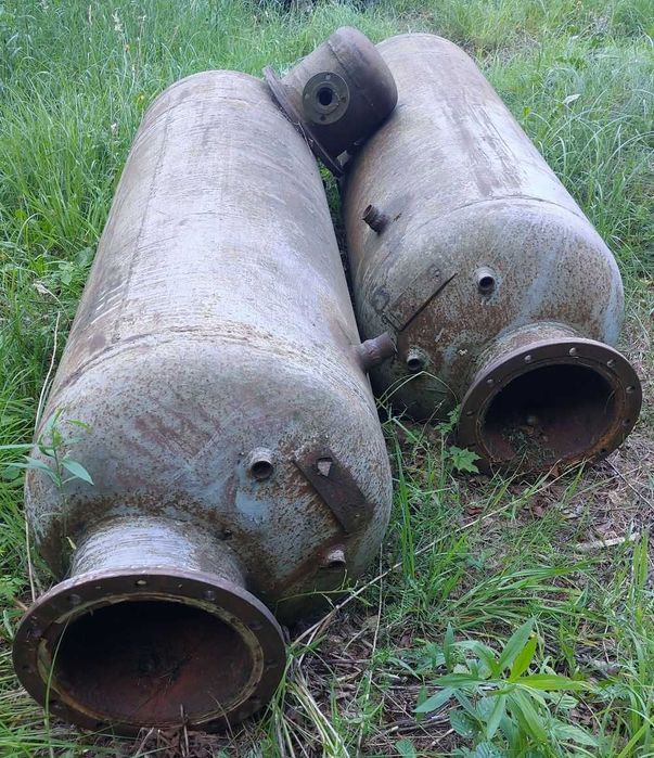 Zbiorniki stalowe ciśnieniowe 2 x 600 l.