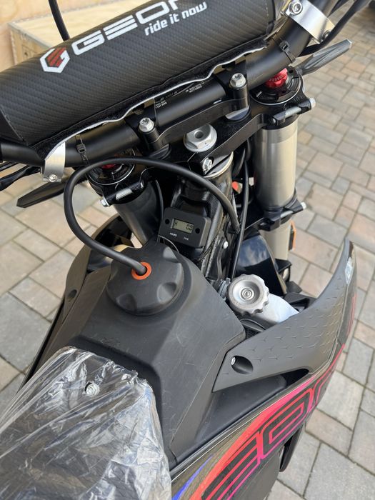 Мотоцикл GEON Dakar GNX, 300 YBS Carb 21/18  K2, Доставка