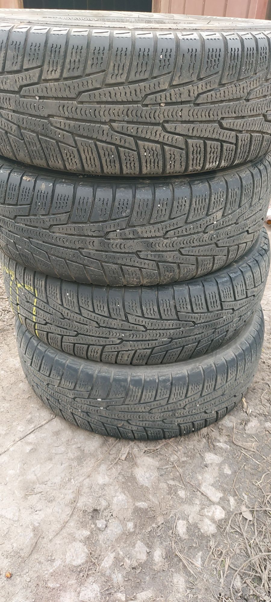 Продам резину NOKIAN NORDMAN 175/75/r13