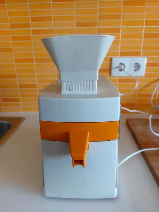 Máquina de sumos Moulinex