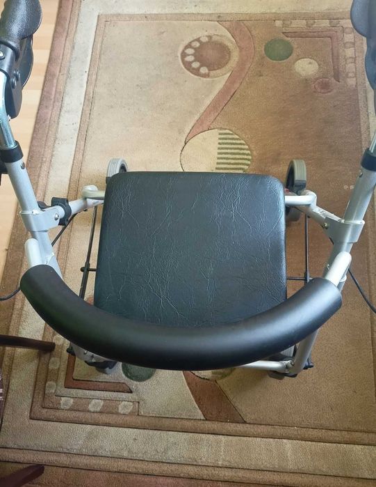 Sprzedam chodzik dla seniora Trendmobil typ LR56