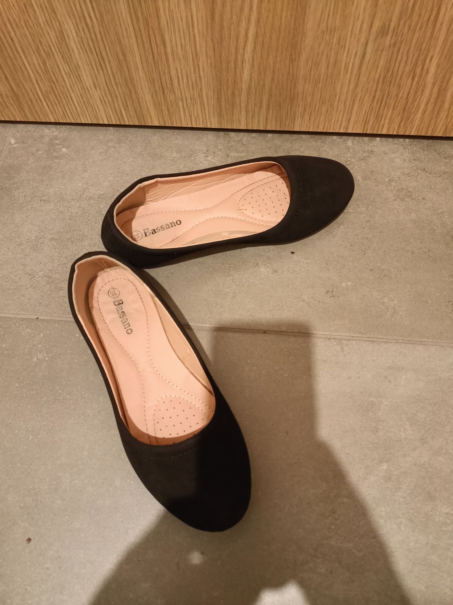 Buty balerinki dziewczęca r. 35, zamszowe