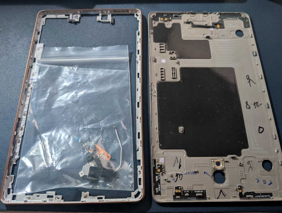Samsung Galaxy Tab S 8.4 LTE SM-T705
