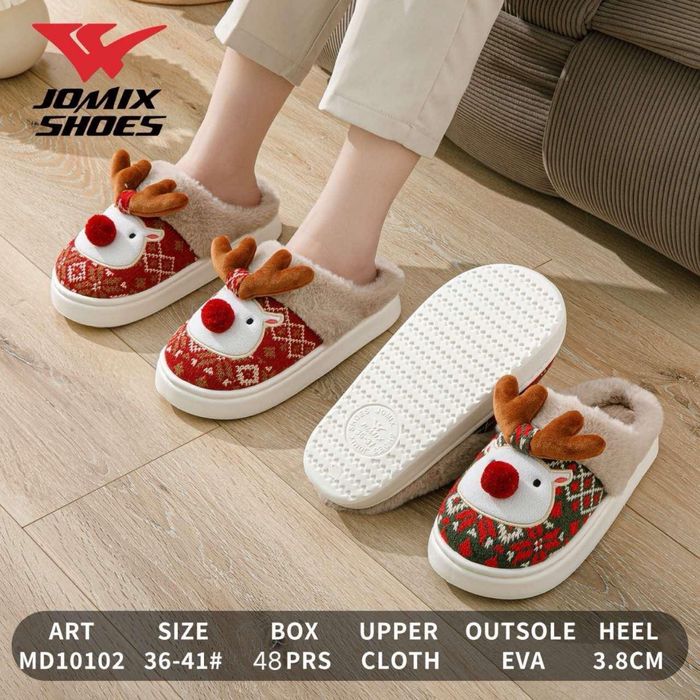 Новорічні атмосферні тапочки