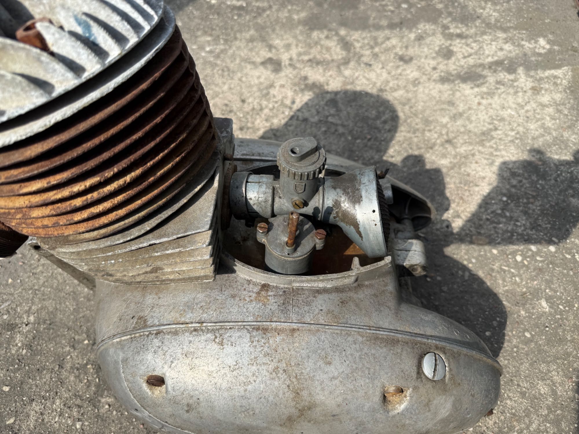 Jawa Perak 250 silnik