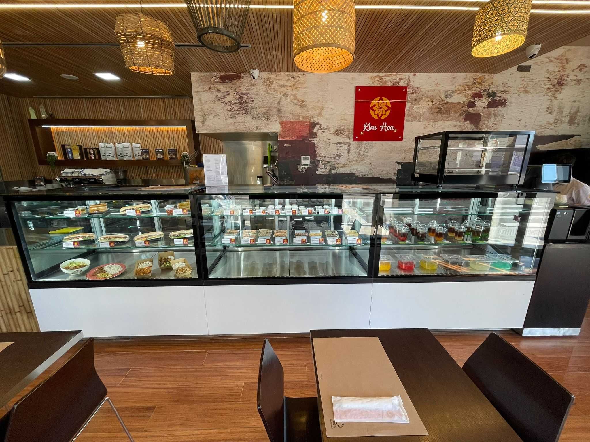 Arca Expositora e Vitrine com Sistema LED - Preço Negociável