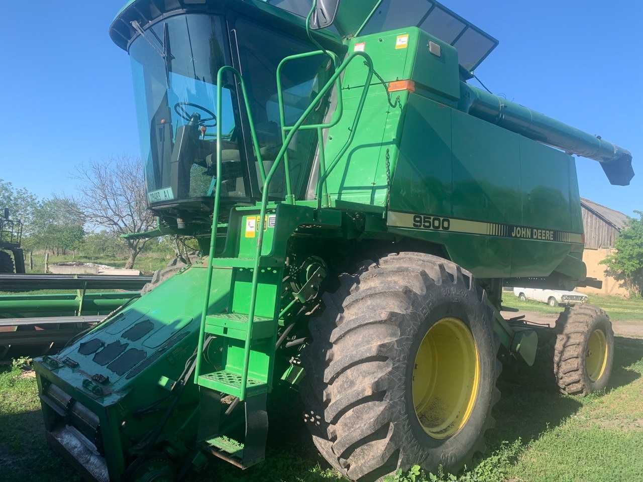 Комбайн John Deere 9500 жатка 920F