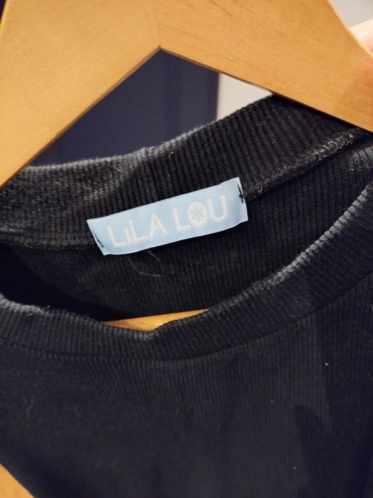 Sukienka materiałowa dopasowana