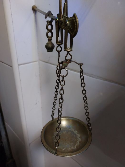 Antiga balança Romana em latão, rara