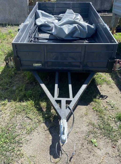 Продам причіп Золотий Лев, 750 кг, як новий