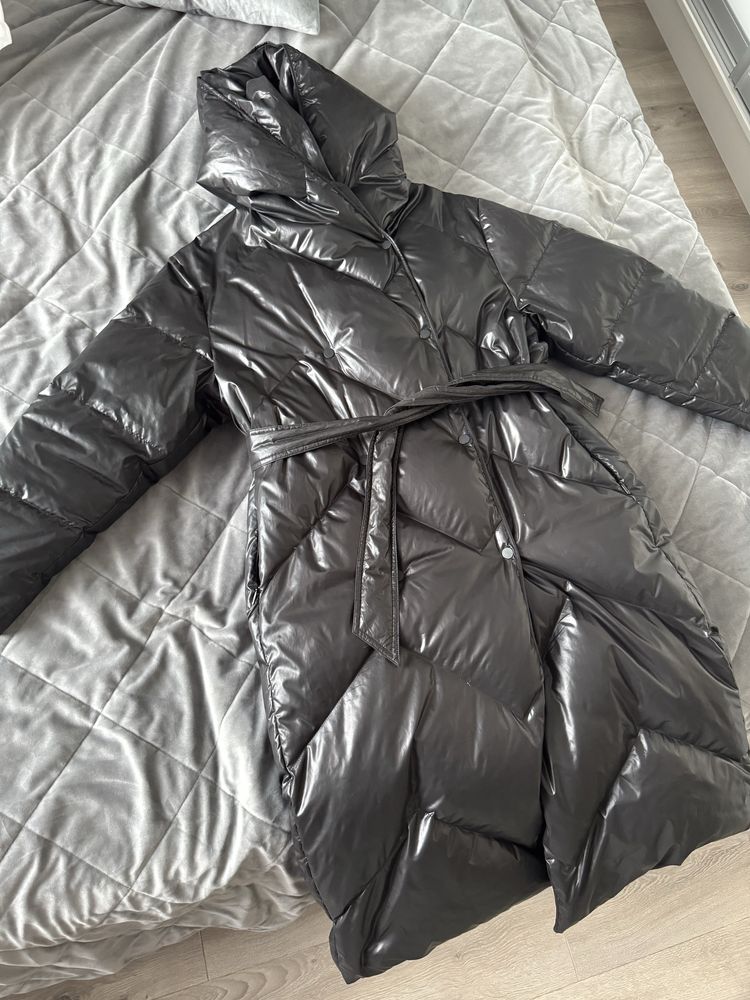 Пухове пальто massimo dutti