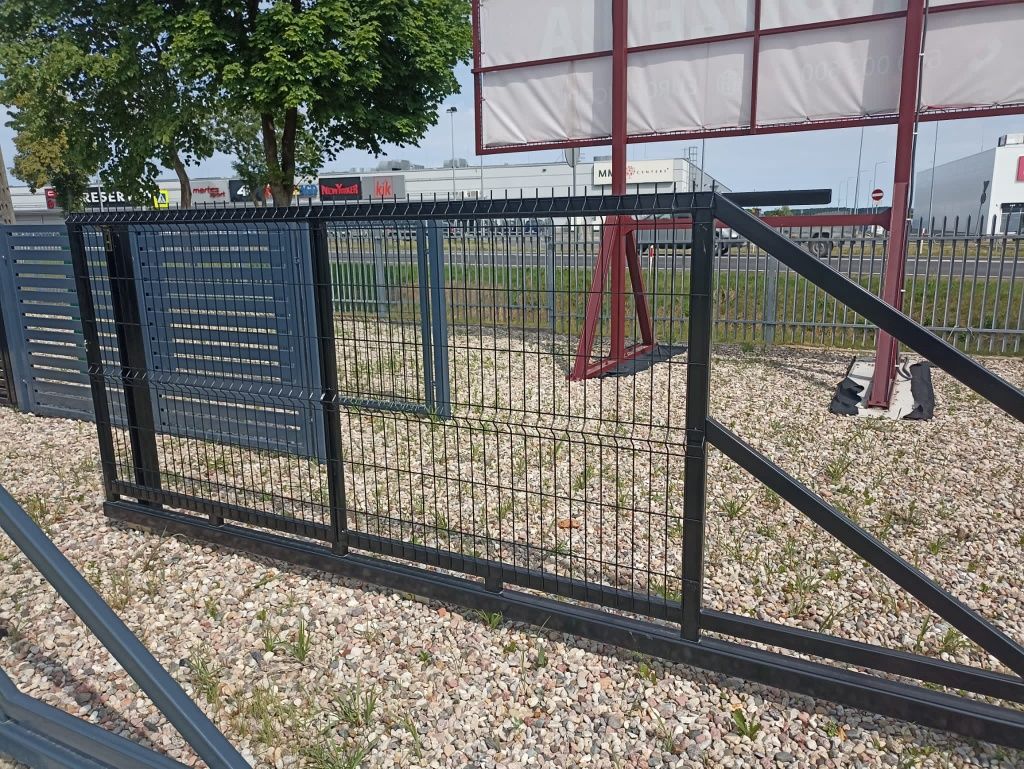 Ogrodzenia panelowe panel bramy furtki słupki płot palety