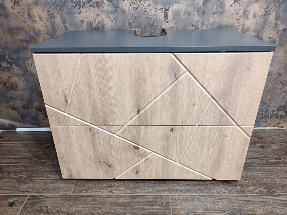 Szafka łazienkowa wisząca